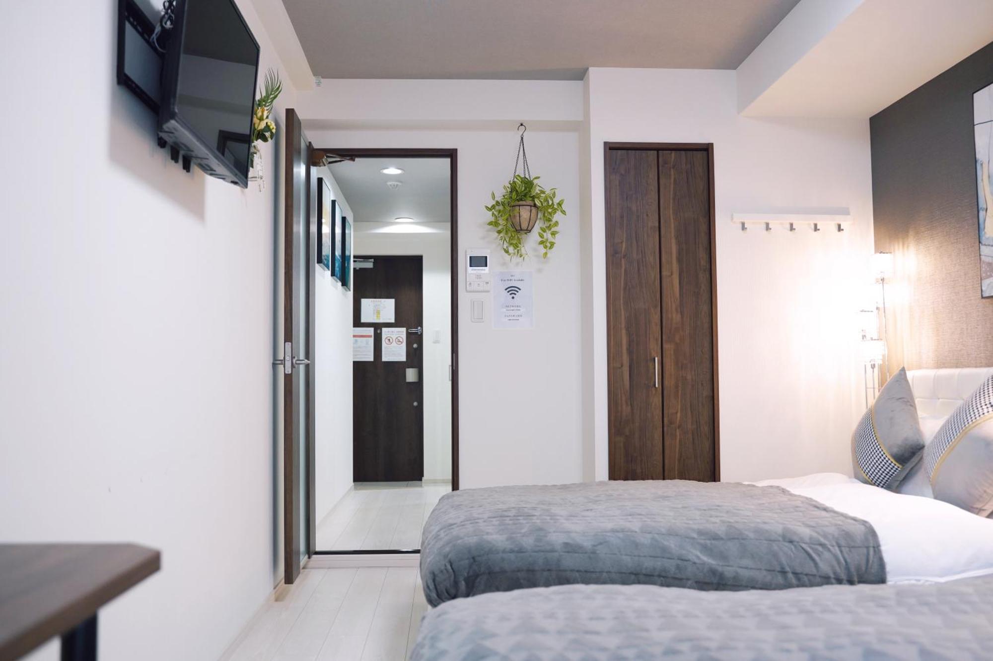 Dotonbori Royal Apartment Osaka Bagian luar foto